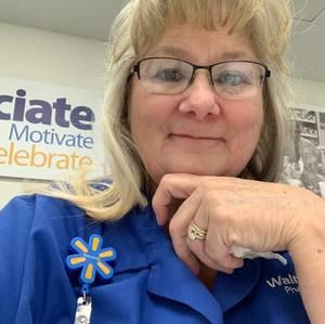 Meet your Posher, Denise